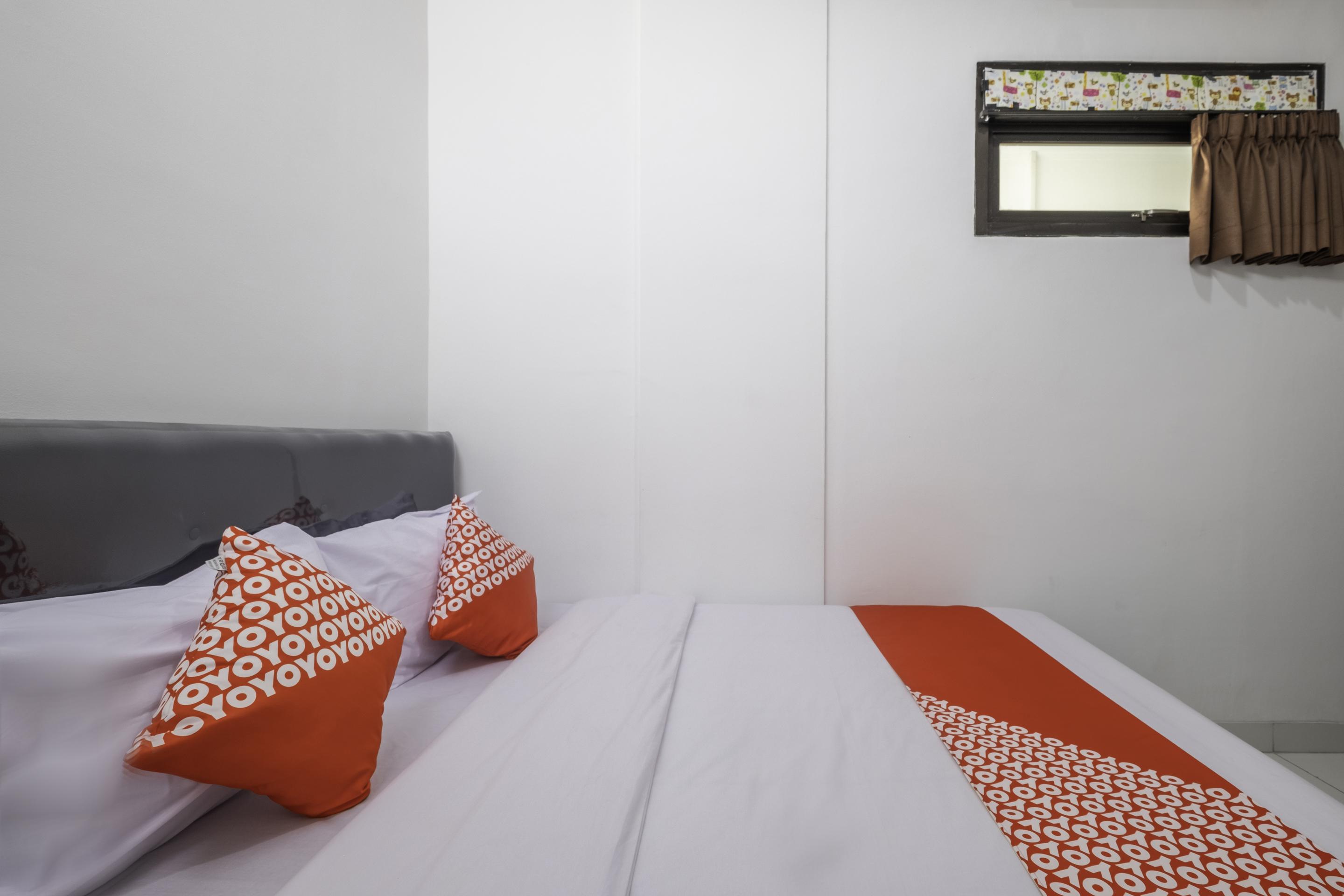 Oyo 1608 Feby Maisonatte 2*